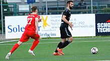 Abgeklärt und ruhig blieb Java Sardarabady im Spielaufbau. Das Anlaufen des Gegners irritierte den Impulsgeber des SC ...