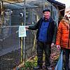 Wildgehege-Mitarbeiter Hubert Rossa (links) und Werner Jockers, Vorsitzender des Trägervereins des Waldshuter Wildgeheges, vor einer ...