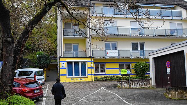 Das Bürgerbüro und das angrenzende Parkhaus sind in die Jahre gekommen, lohnt sich eine Sanierung?