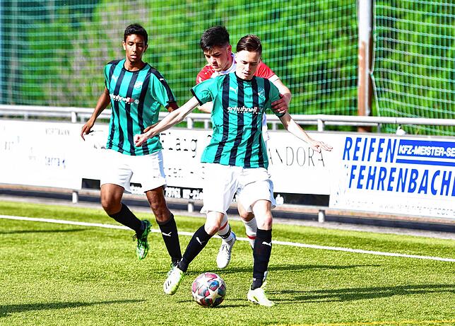 Bild 23: FC Zell macht sein Meisterstück mit dem 6:0 beim FC RW Weilheim &ndash; und wir haben Bilder!
