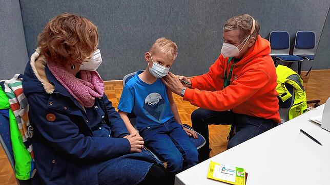 Auch Jakob Schulze aus Jestetten ließ sich am 16. Dezember 2021 gegen das Corona-Virus impfen.