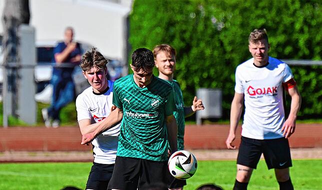 Bild 26: SG FC Wehr/Brennet besiegt den FC Zell mit 1:0 – und wir haben Fotos!