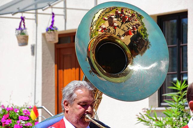 Bild 11: Dorf-Musik-Fest und Bezirksmusikfest in Menningen