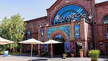 Der Schriftzug „Rulantica“ ist über dem Eingang des gleichnamigen Spaßbads des Europa-Parks zu sehen. Ein mutmaßlicher Täter hatte ein ...