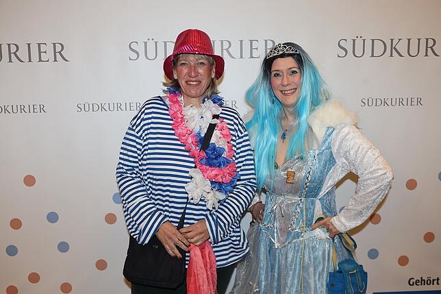Bild 10: An der SÜDKURIER-Fotowand: Das sind die Gäste der Fernsehfasnacht (Teil 1)
