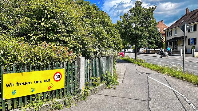 Tempo zum Beispiel hier in der Allmannsdorfer Straße: Das darf die Stadt Konstanz nicht allein entscheiden.