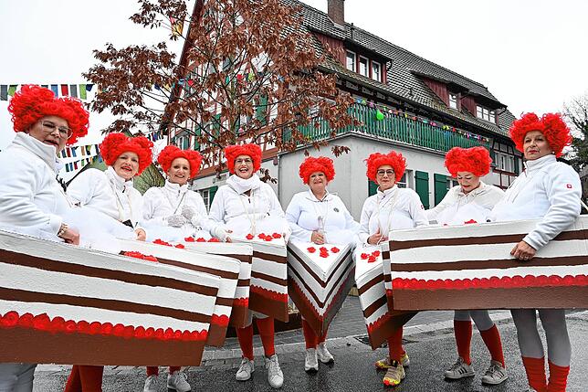Bild 32: Narrenhochzeit in Sipplingen: So feiern die Narren das neue Paar