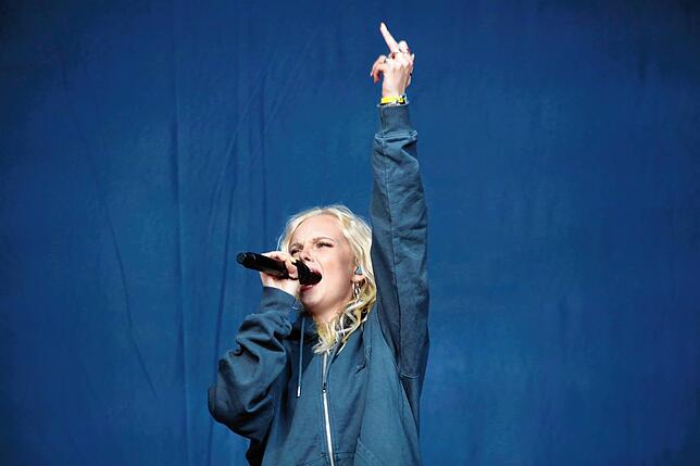 Bild 22: Alle Bilder vom Southside-Auftritt von Sängerin Paula Hartmann