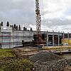 Das Feuerwehrgerätehaus in Dettingen ist fertig, das in Dingelsdorf (Foto) im Bau. Die Freien Wähler fragen jetzt aber, ob ein Flachdach ...