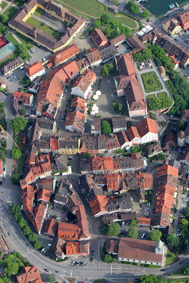Bild 4: So schön ist Ihre Heimat von oben – Meersburg und Umgebung aus der Luft