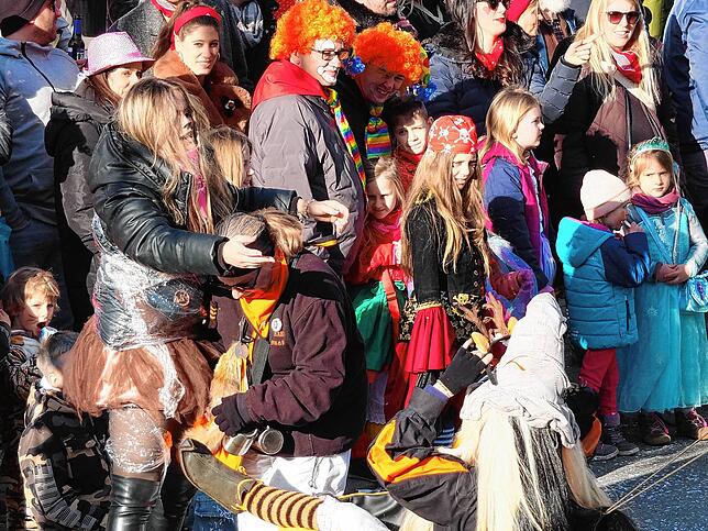 Bild 9: Großer Jubiläumsumzug der Narren in Niedereschach – Teil 2