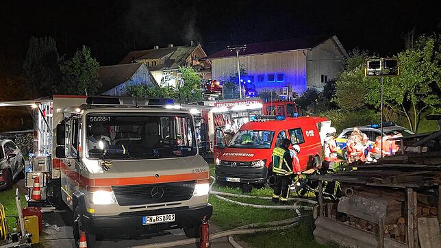 Zahlreiche Einsatzkräfte von Feuerwehr, DRK und Polizei waren am späten Donnerstagabend in den Jonistobel ausgerückt. Das DRK betreute ...