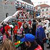Dichtes Getümmel auf dem Marktplatz: Der närrische Jahrmarkt zieht auch in diesem Jahr wieder viele Besucher an. Klein und Groß ...