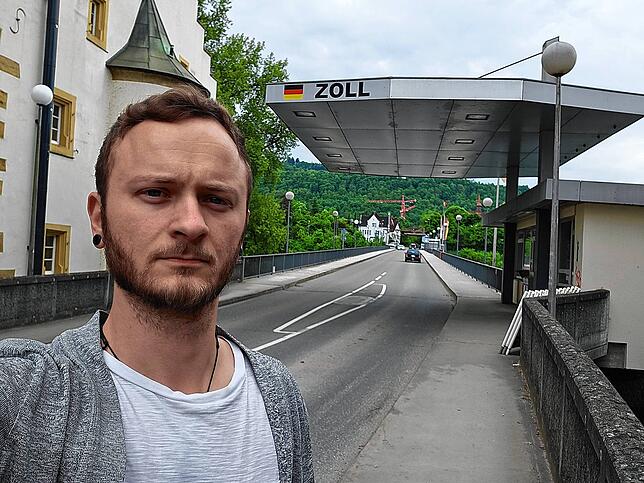 Anderer Ort, ähnliches Bild: Auch am Grenzübergang Rheinheim findet SÜDKURIER-Reporter Nico Talenta keine verstärkte Polizeipräsenz vor.