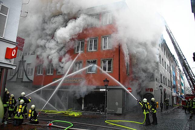 Bild 4: Der Altstadtbrand von 2010: Diese Bilder bleiben vielen Konstanzern im Gedächtnis
