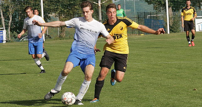 Bild 11: SV Nöggenschwiel verliert gegen Spvgg. Brennet-Öflingen mit 2:3 &ndash; wir haben die Bilder!