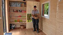 Mit dem Waldkindergarten &ndash; hier Leiterin Kirstin Sulimma im eigens dafür gebauten Wagen &ndash; hat die Gemeinde 20 neue Plätze ...