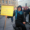 Schwester Susanne Schneider bei einer Demo für Frauenrechte am Stachus in München. Bild: Schwester Karolina Schweihofer MC