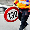 Ein Schild, das nicht wirklich beliebt, aber doch oft sinnvoll ist: Tempolimit 130.