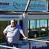 Kapitän Jürgen Schroff will mit dem &bdquo;Löwe von Laufenburg&ldquo;, der an der Andelsbach-Mündung vor Anker liegt, auch in diesem ...