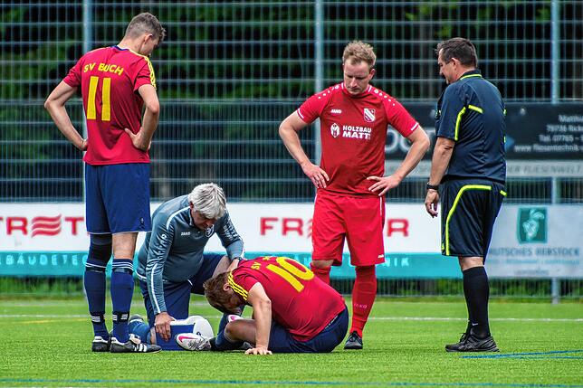 Bild 42: FC Bergalingen feiert den Titel durch einen 3:2-Sieg gegen den SV Buch II &ndash; und wir haben Bilder!
