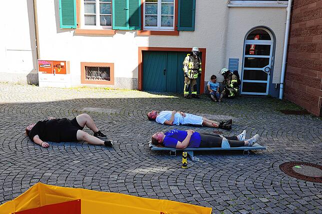 Bild 17: Die Feuerwehr Villingen demonstriert ihr Können bei der Hauptprobe