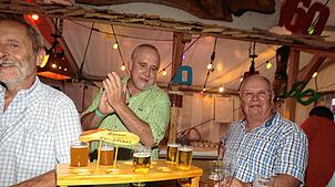 Bild : Dorfrocker rocken Festzelt in Leipferdingen