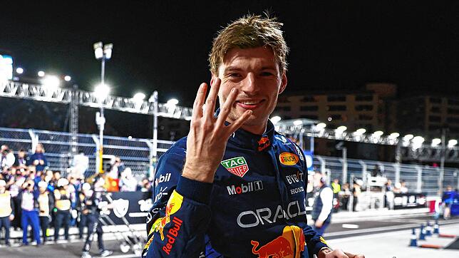 Vier gewinnt: Max Verstappen jubelt über den vierten WM-Titel in Serie.