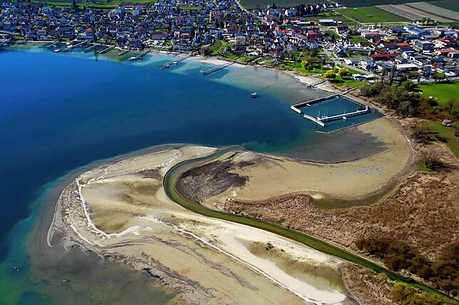 Hier fließt die Stockacher Ach in den Bodensee. Es ist der westlichste Zipfel des Überlinger Sees und unsere Wendemarke.