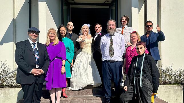 Die Schauspieler sind bereit für das große Fest von Berthold Brecht (von links): Jan Da Rin, Monika Karle, Kami Manns, Michael Ihnow, ...