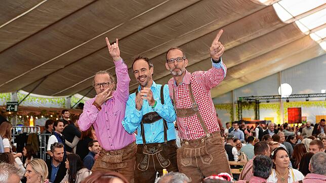 Bild 12: Klein Venedig wird zu Klein München, denn hier wird Oktoberfest am Bodensee gefeiert