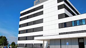 Das SRH Krankenhaus will in den nächsten Jahren etliche Millionen Euro investieren, wobei die Modernisierung der Geburtenabteilung ...