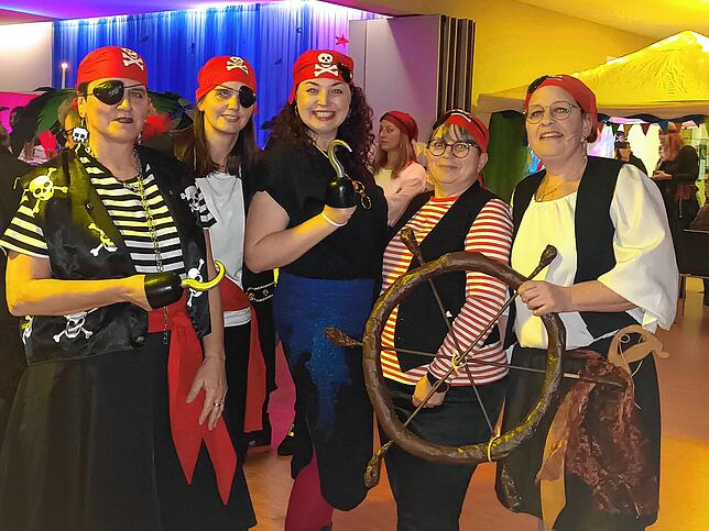 Bild 2: Waldshut: Frauen feiern ausgelassen bei der unvergesslichen Frauenfasnacht – Bilder hier!