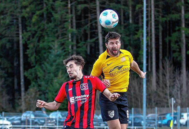 Bild 1: Der FC Gutmadingen sammelt wichtige Punkte gegen den FC Königsfeld – wir haben Bilder von der Partie