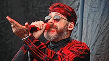 Der deutsche Rapper, Musikproduzent, Songwriter und Schauspieler Sido lässt sich im Dezember in Stuttgart blicken.