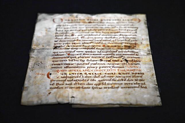 Fragment aus dem Astrolablehrbuch, entstanden 980 nach Christus. Aktuell in der Ausstellung des Archäologischen Landesmuseums zu sehen.