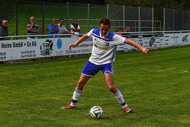 Sandro Büche erzielte ein wichtiges Tor beim 2:1-Sieg des FC Weizen in Grießen.