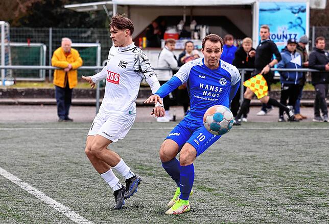 Bild 4: Unsere große Bildergalerie vom 8:1-Testspielsieg des FC 08 Villingen beim FC Radolfzell