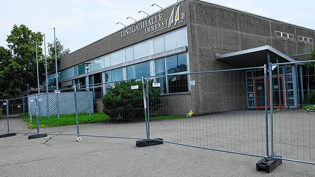 Seit vergangenem Herbst ist die Linzgauhalle wegen Einsturzgefahr gesperrt.