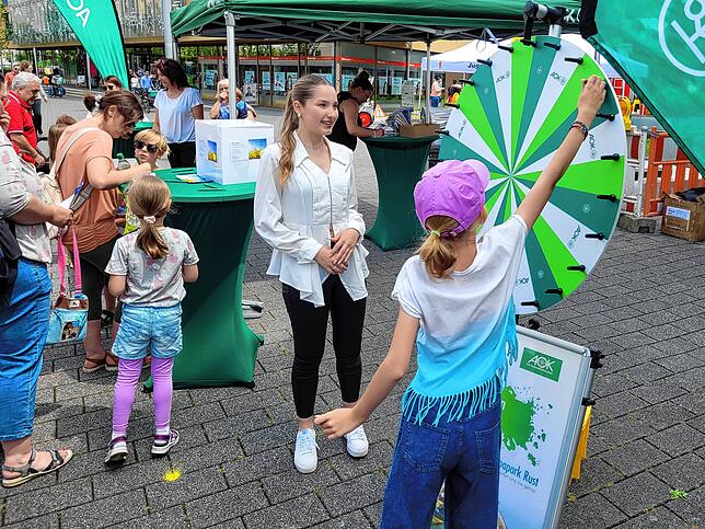 Bild 21: Alle Bilder von der Aktion „Herz für Kinder“ in Radolfzell