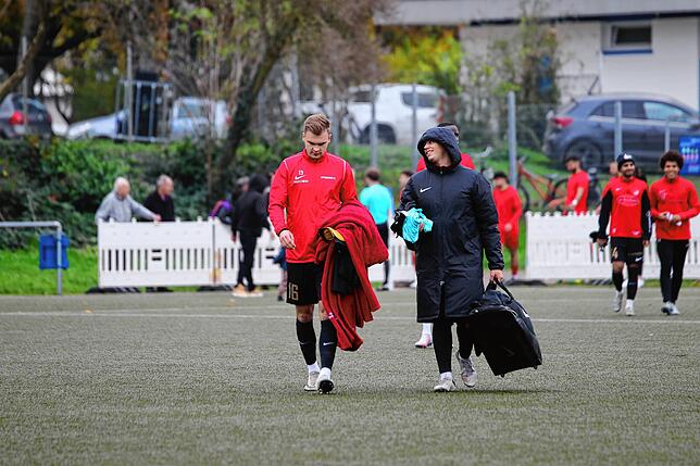 Bild 20: Unsere Bildergalerie des Verbandsliga-Duells zwischen dem ESV Südstern Singen und dem Offenburger FV