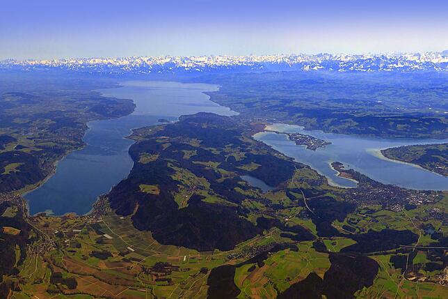 Im Zeichen beträchtlicher Veränderungen: der Bodensee – hier ein Blick von oben mit dem Bodanrück im Vordergrund. Rechts ist der ...