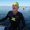 Der extra aus den USA angereiste Kreuzlinger Andreas Lorenz erreicht als Erster das Ziel beim Bodensee Openwater-Event.