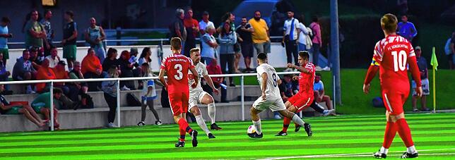 Bild 10: FC Schlüchttal siegt 3:2 beim FC Erzingen &ndash; und wir haben Bilder!
