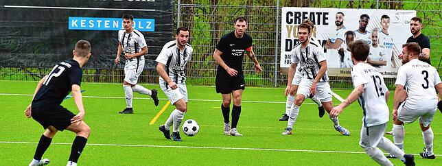 Bild 9: FC Wittlingen siegt 5:1 gegen die SG FC Wehr/Brennet &ndash; und wir haben Bilder!