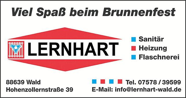 Bild 10: Brunnenfest Walbertsweiler: Dorfbrunnen erinnert an Kirchturmeinsturz 1959