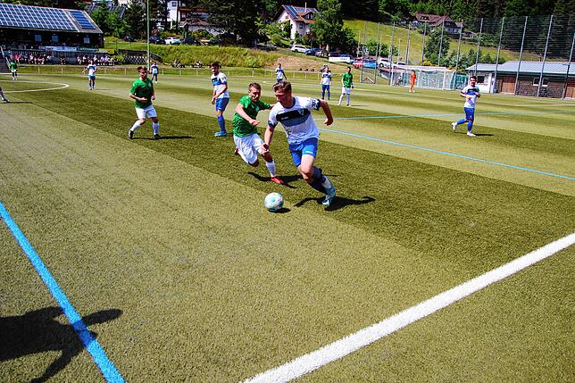 Bild 38: Die besten Bilder vom Bezirksliga-Spitzenspiel FV Tennenbronn gegen FC Furtwangen
