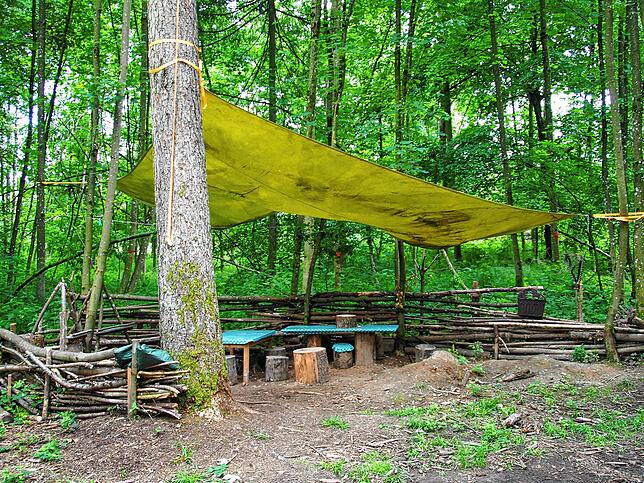Bei Wind und Wetter draußen sein und die Elemente kennenlernen, das ist die Idee eines Waldkindergartens, wie ihn die Johanniter gerne ...