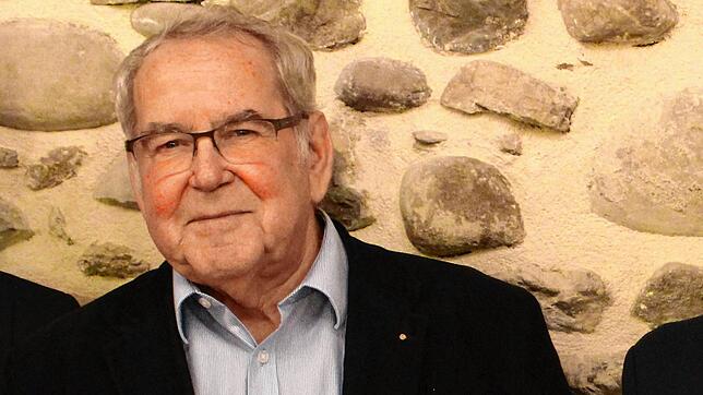 Franz Moser, früherer Bürgermeister von Hilzingen, ist kürzlich 80 Jahre alt geworden. Die Gemeinde würdigt ihren Ehrenbürger am Sonntag ...