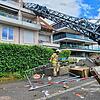 Ein Baukran ist in der Stefan-Lochner-Straße in Meersburg beim Gewittersturm umgestürzt.